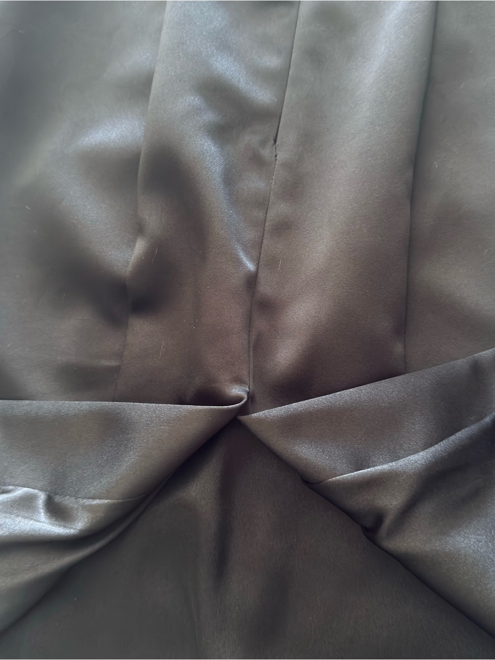 Black Bow-Shoulder Sheath Dress - Elegant Cocktail Dress. - Picture 5 of 7